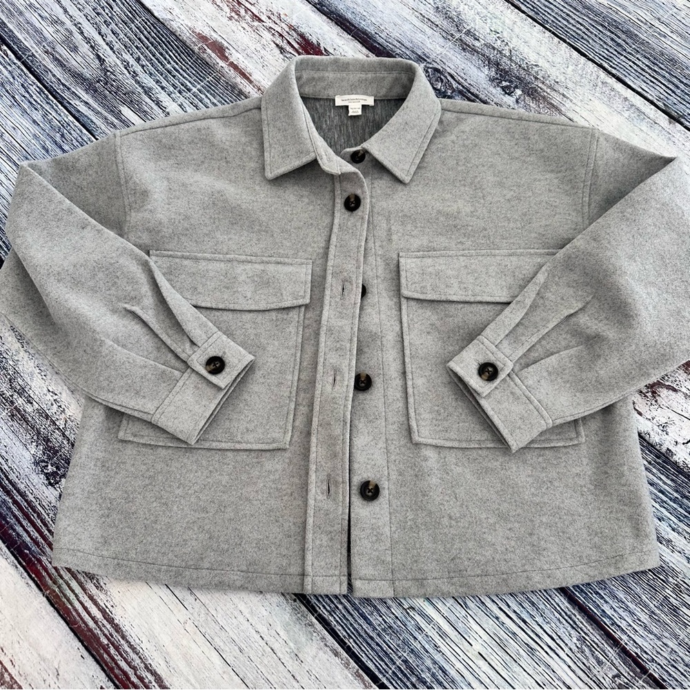 beachlunchlounge Light Gray Utility Jacket - Picture 2 of 8